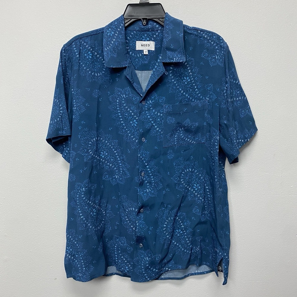 Need Supply Men's Large Blue Paisley button down shirt Summer Casual